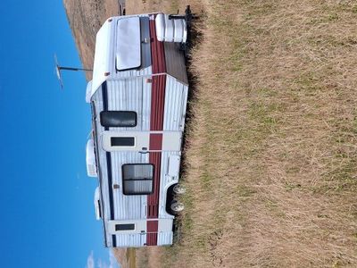 2001 Sunline Sunlite. 24'