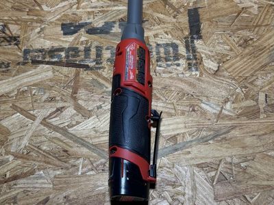 M12 1/4 ratchet Milwaukee