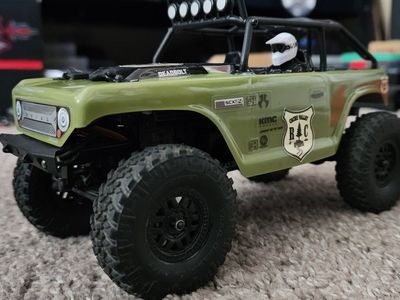 Axial scx24 deadbolt rock crawler