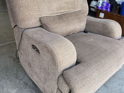 Power recliner
