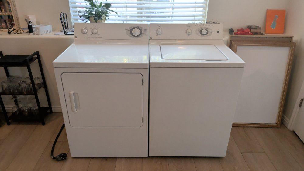 GE Washer and Dryer Set