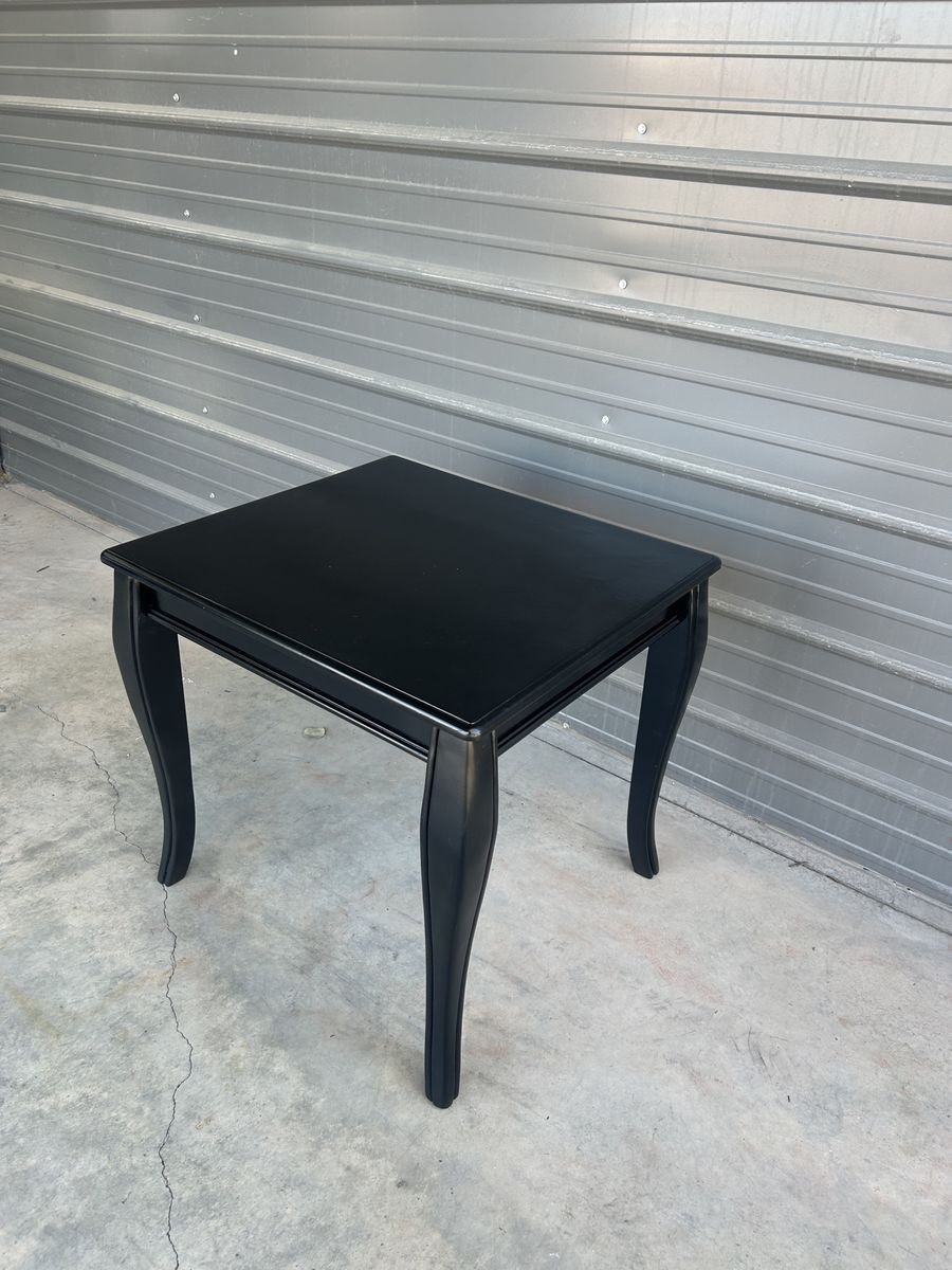Main image 4
