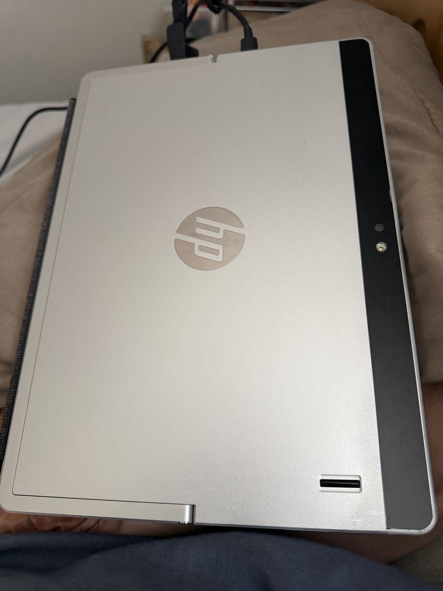 HP Elite x2 2-1- laptop/ Tablet