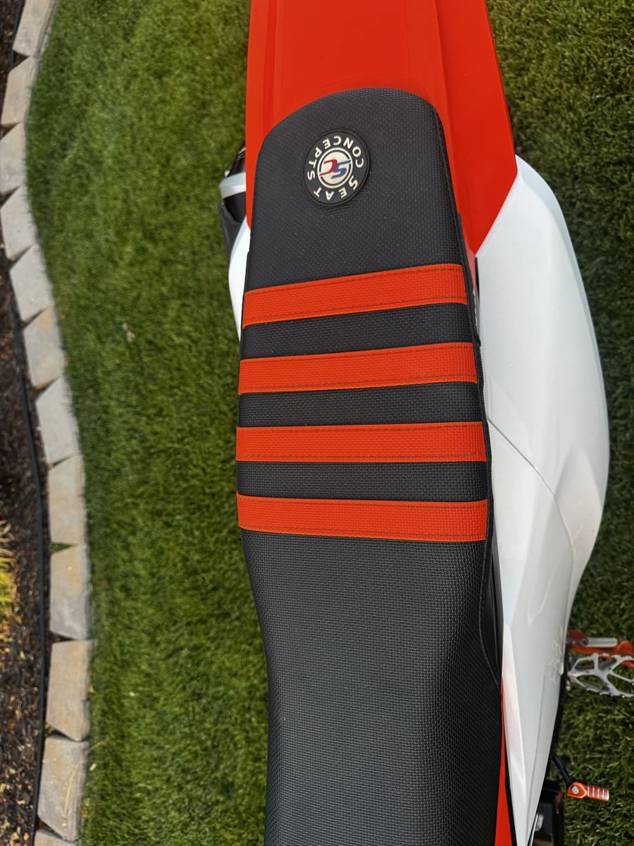 Main image 4