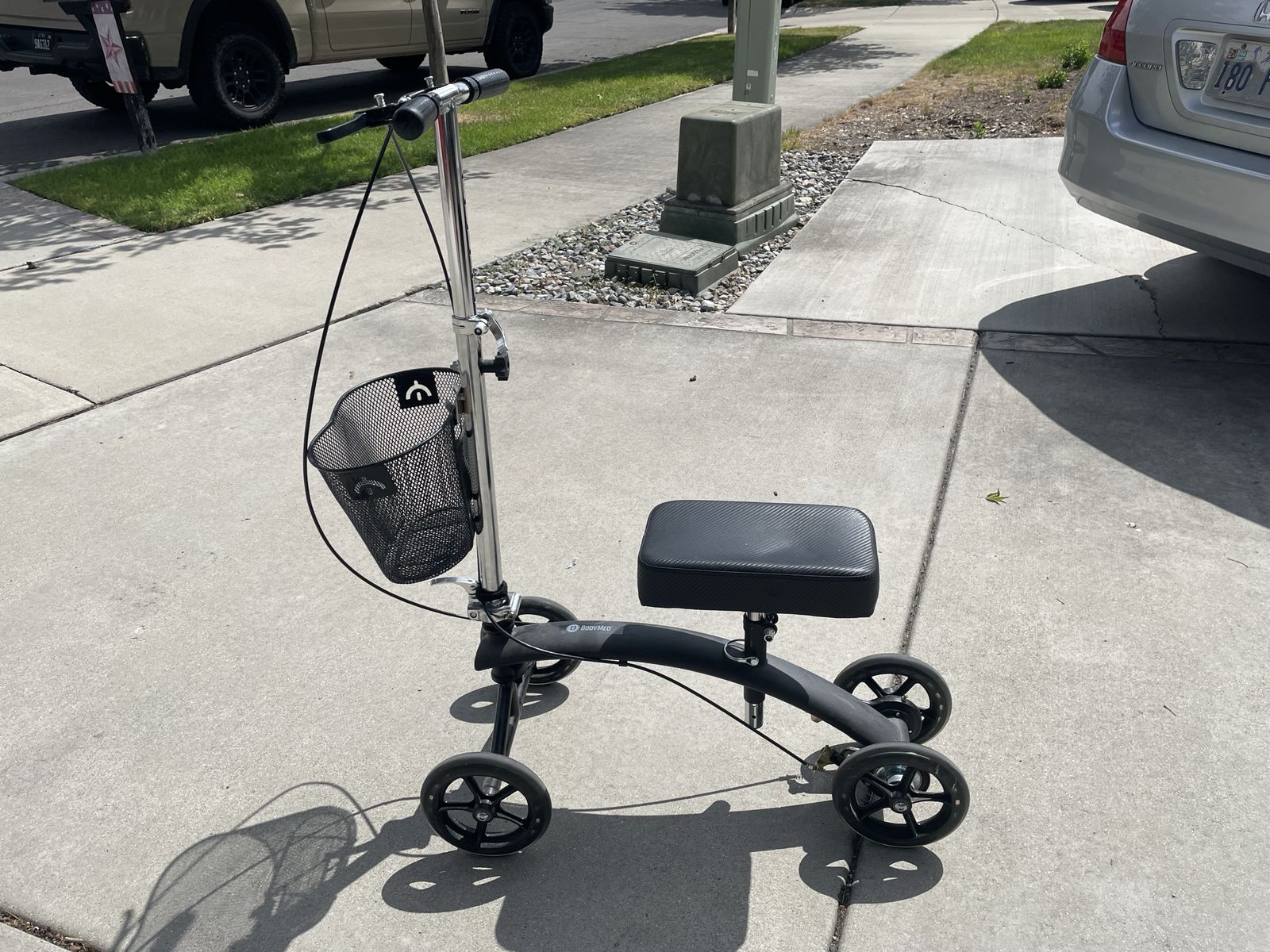 Medical knee scooter Body Med