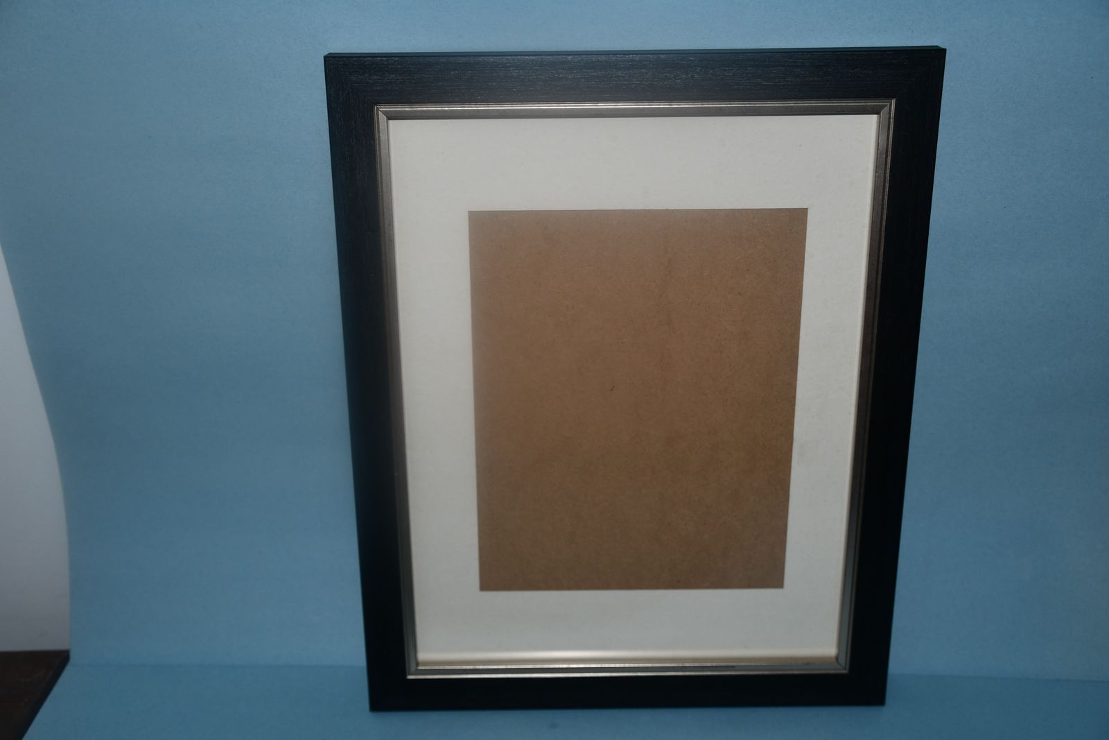 LARGE BLACK & SILVER PICTURE FRAME ~ 13" x 16" ~ HOLDS 8" x 10" or 11" x 14" PICTURE ~ HANGER ~ $5