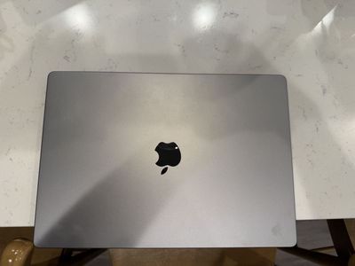 MacBook Pro 16 inch m2 pro
