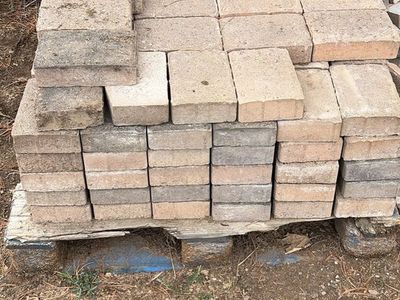 Pallet of Paver Bricks - Tan and Gray Concrete Pavers