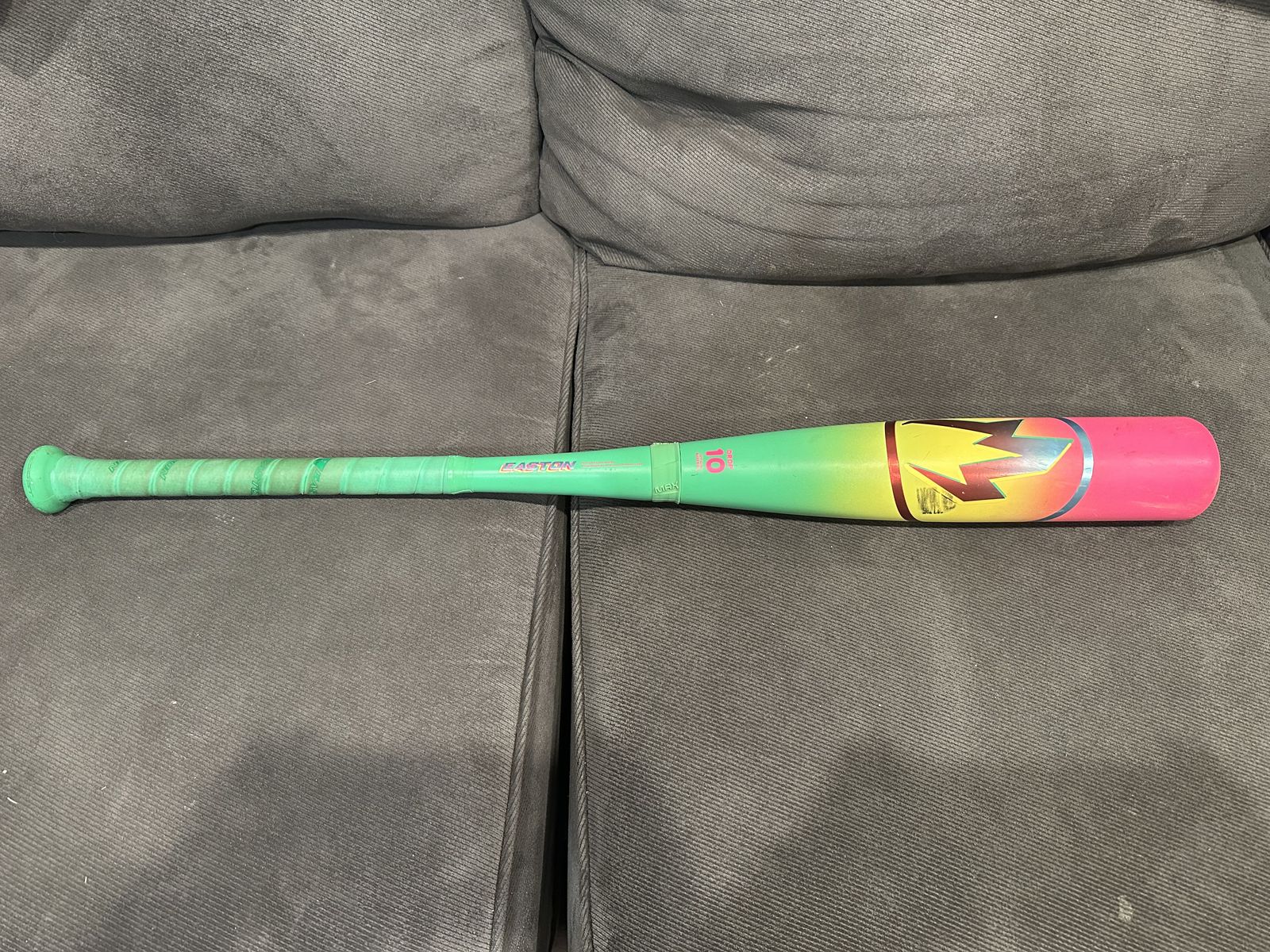 Easton Hypefire 2025 29/-10 $400
