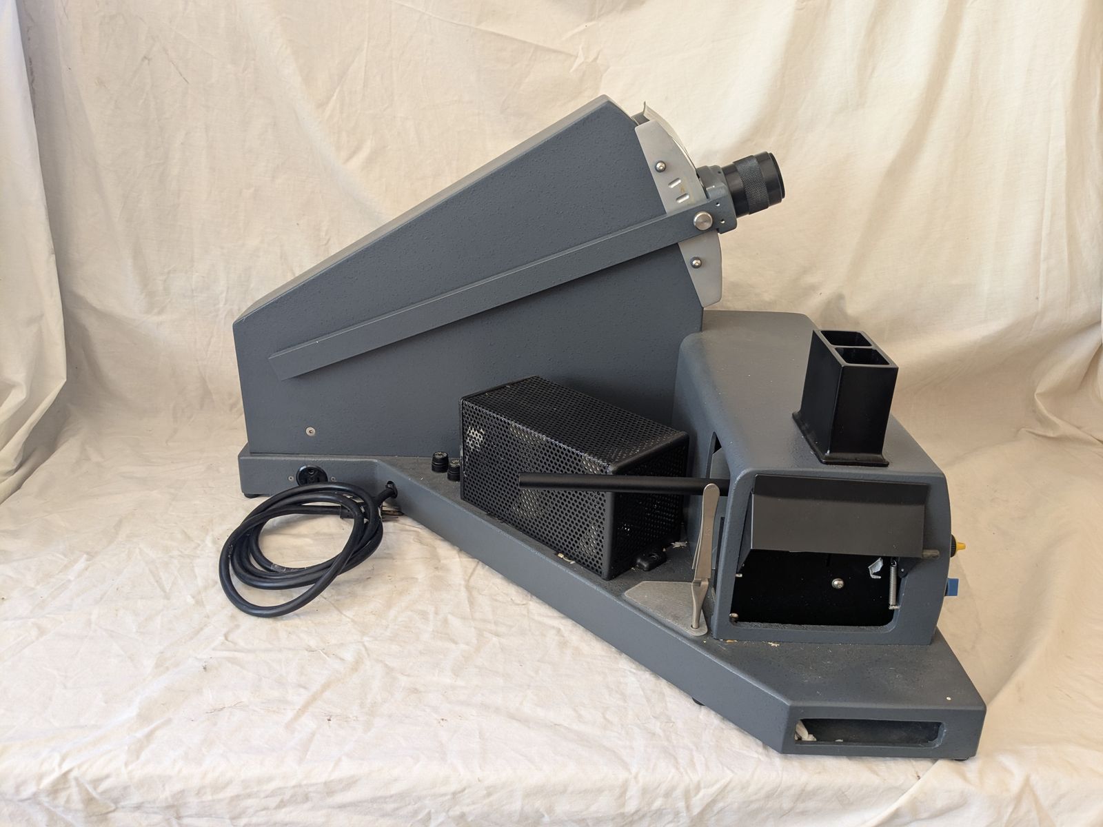 Main image 6