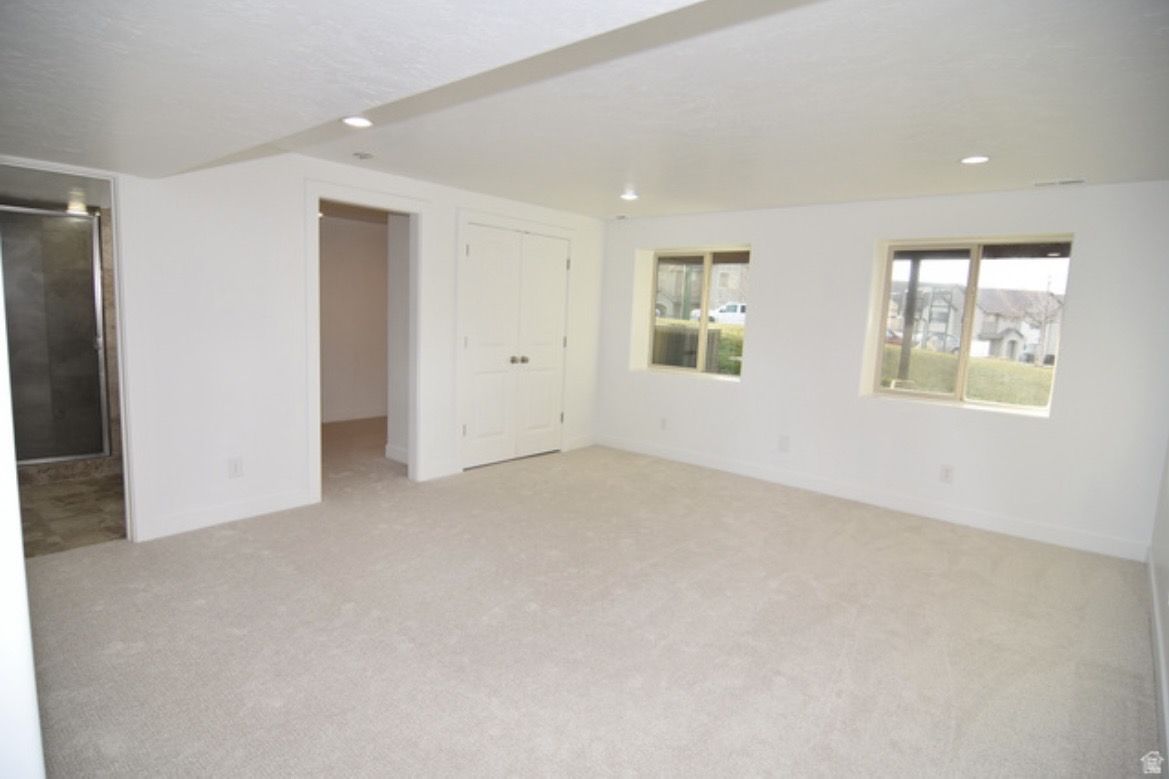 $850/mo - Private Basement