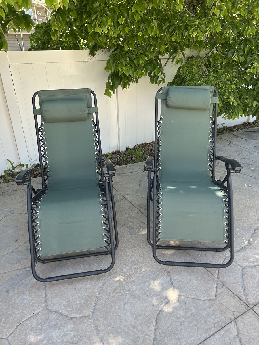 Gravity Chairs