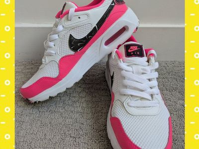 Nike Air Max Women's US 8 shoes