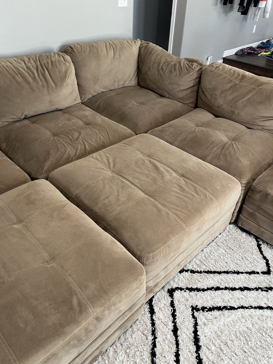Comfortable Tan Modular Sectional Sofa with Ottomans - Customizable Living Room Furniture