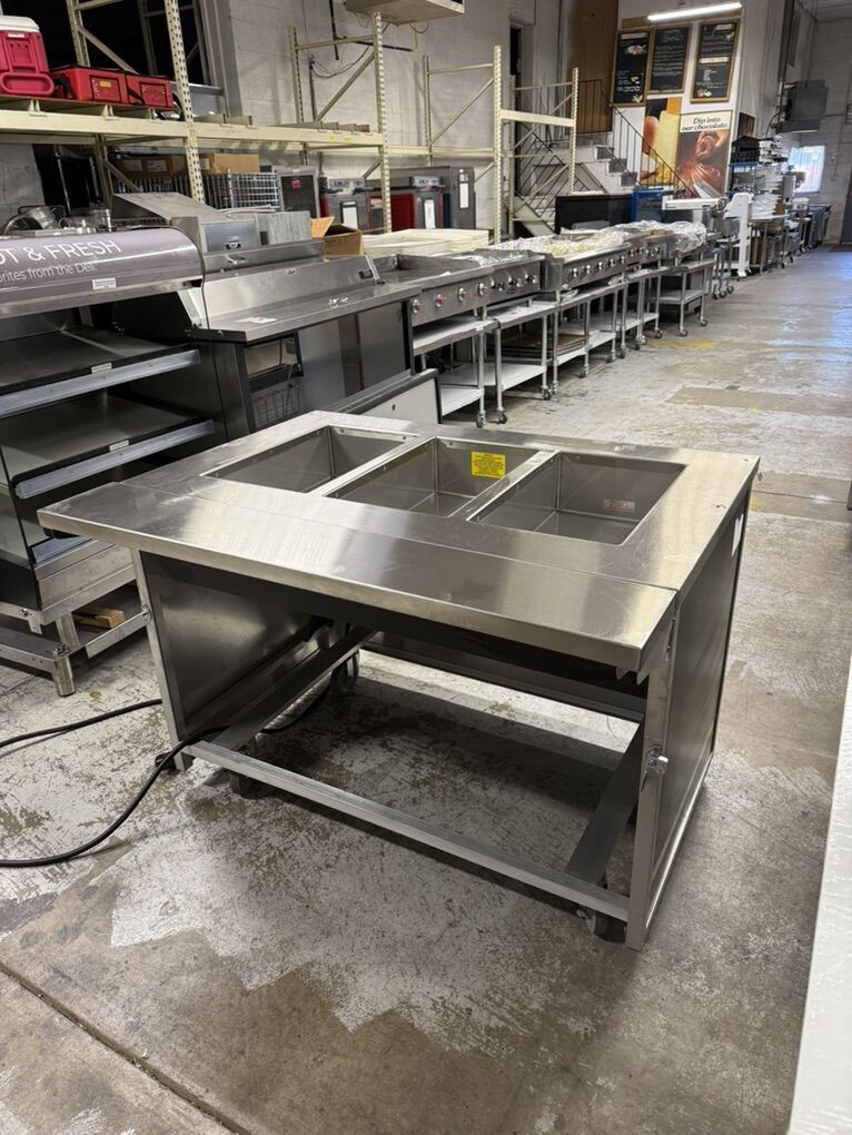 Electric 3 Wells Atlas Metal  Steam Table Next To New 208 Volts single phase ,2550 Watts