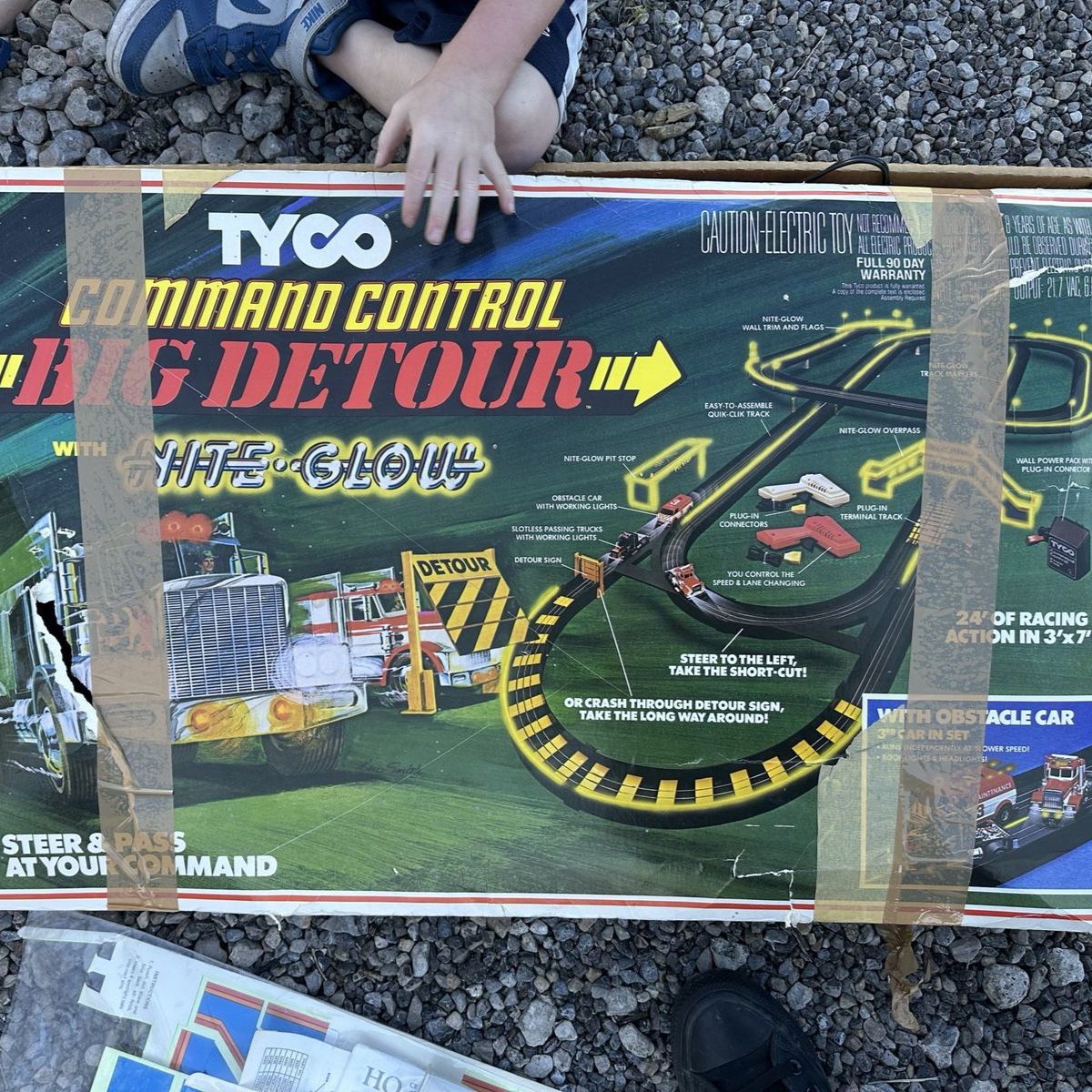 TYCO Nite-Glow Big Detour Command Control Slot Car Race Set w/ Obstacle Car