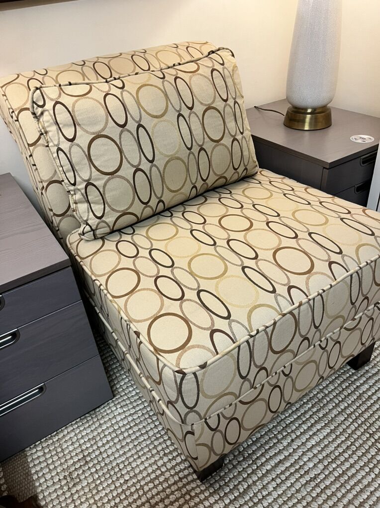 Modern Accent Slipper Chair For Bedroom Or Living