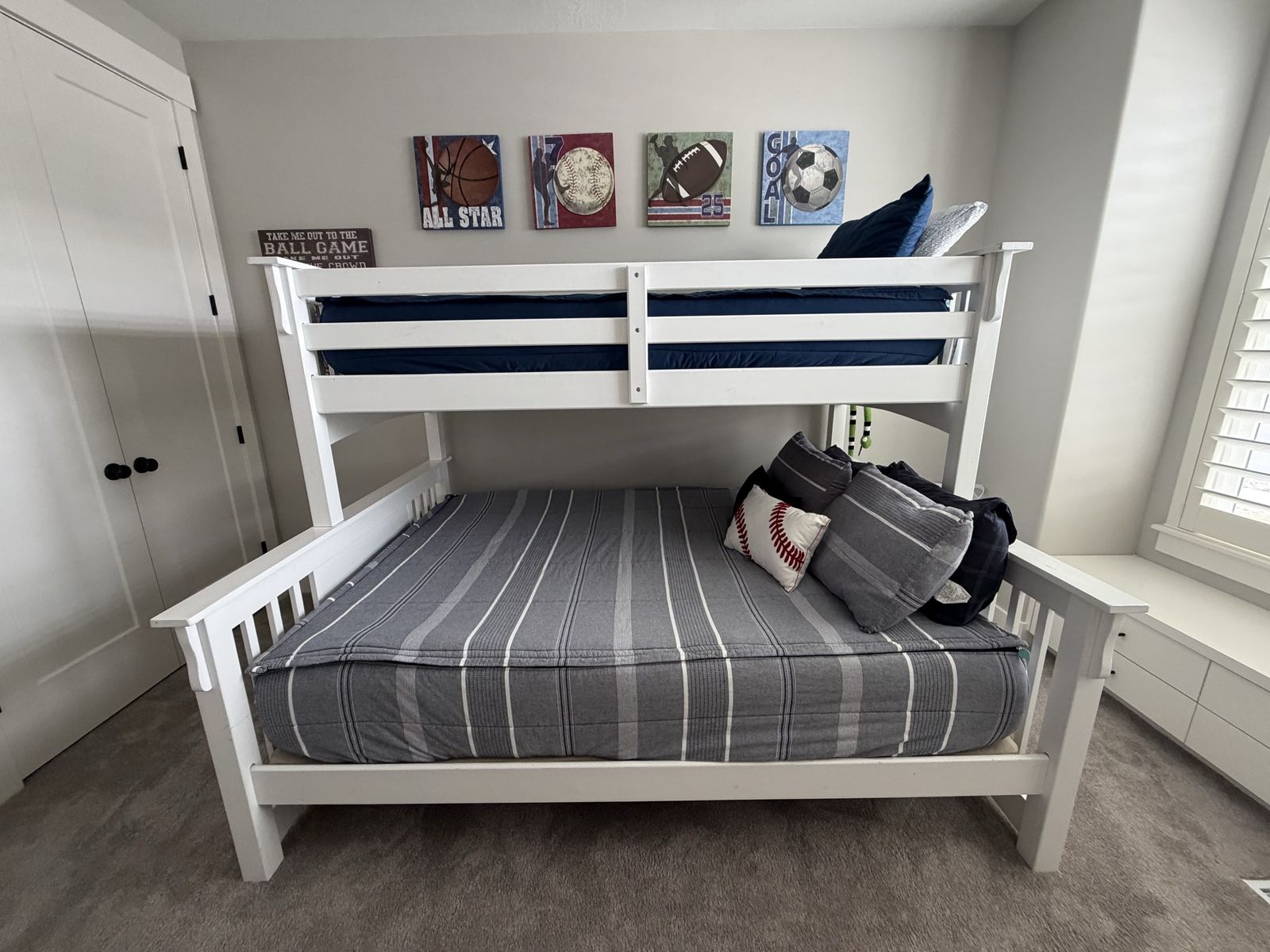 Bunkbed Set With Matress And Bedeez Included