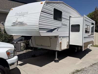 2007 Dutchman classic 5th wheel 27’