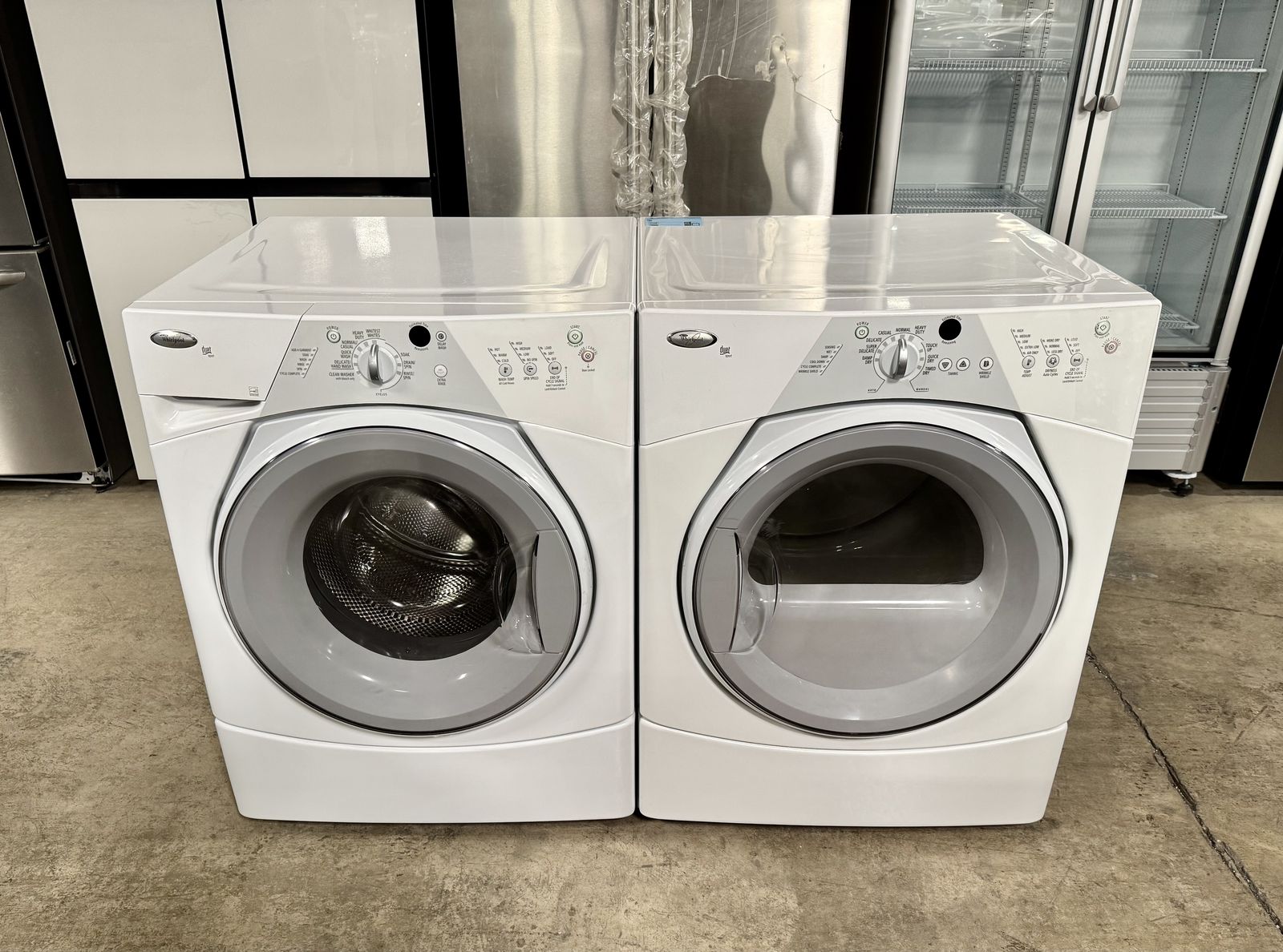 WHIRLPOOL FRONT LOADING WASHER AND DRYER SET
