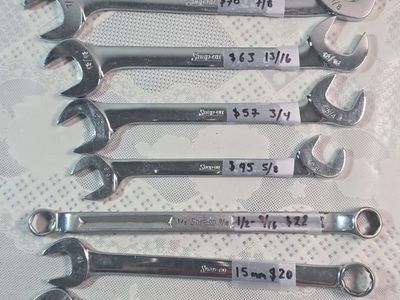 Snap-on open-ended and combination wrenches and valve adjusting (10 pcs)