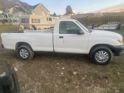 2004 TOYOTA TUNDRA Base