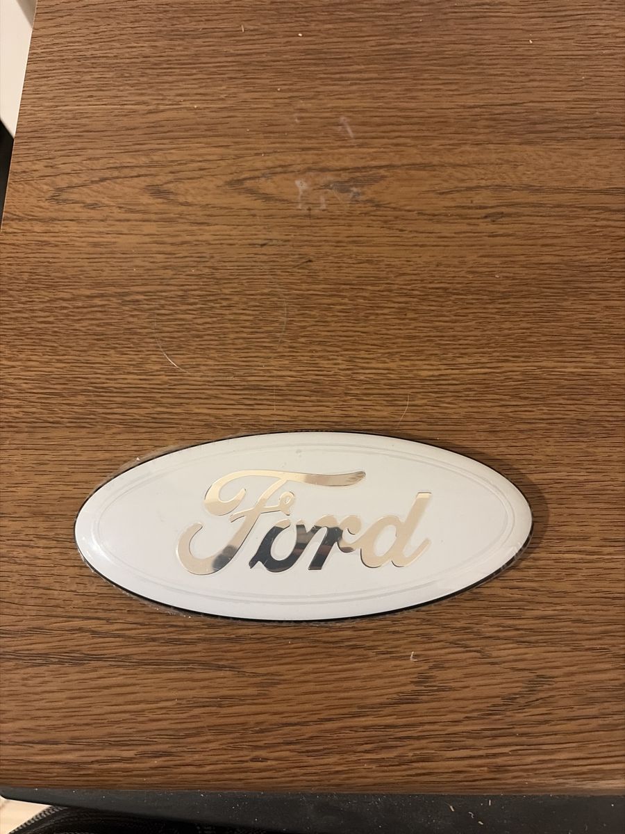 7" White Ford Emblem