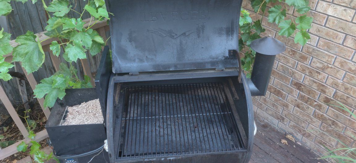 Main image 3