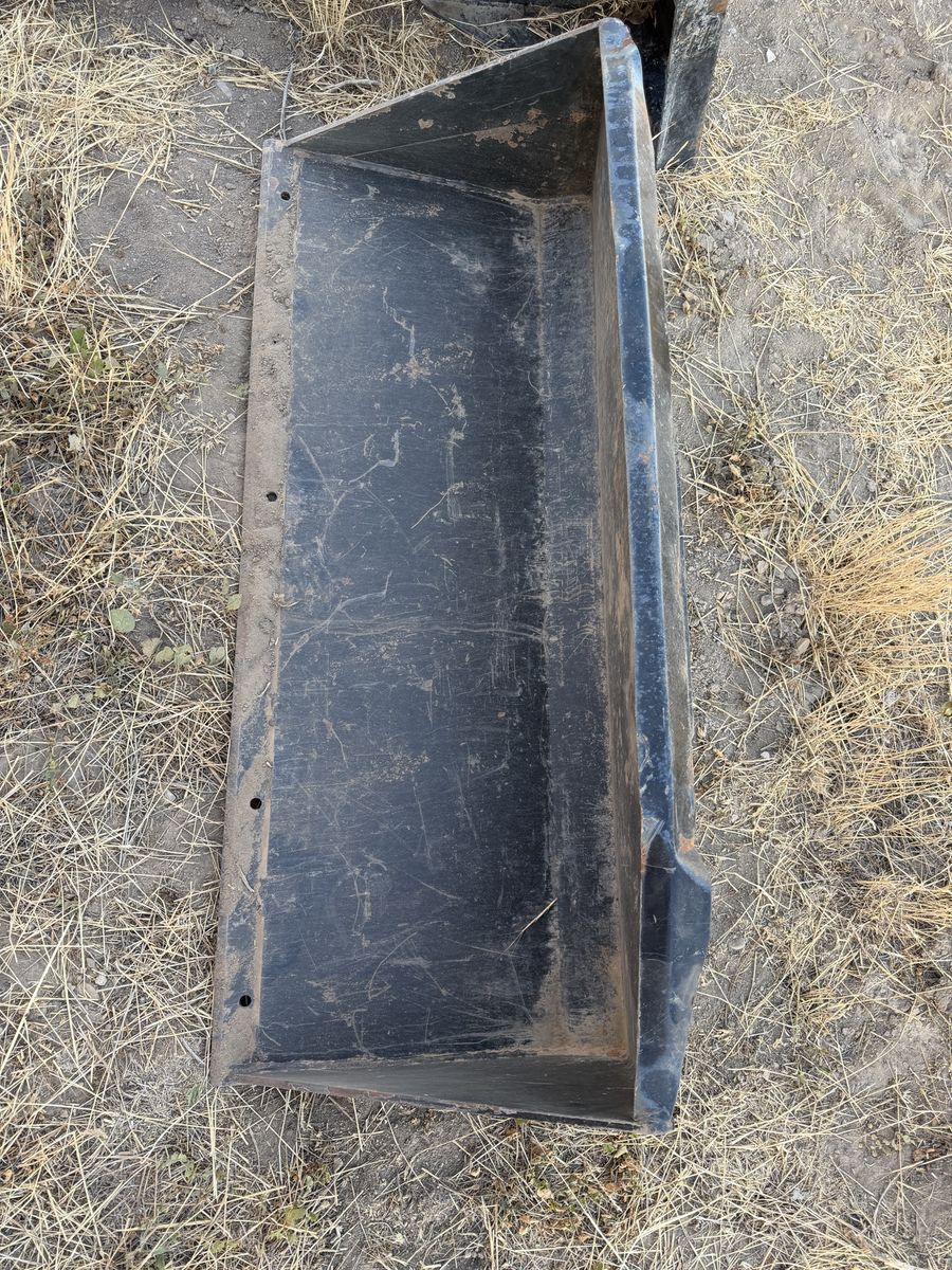 Main image 7