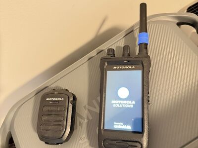 Like New Motorolla Ion 3 Batt Wireless speaker