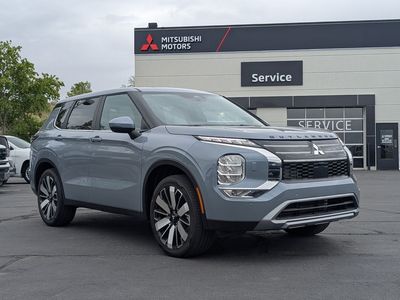 2026 Mitsubishi Outlander SE