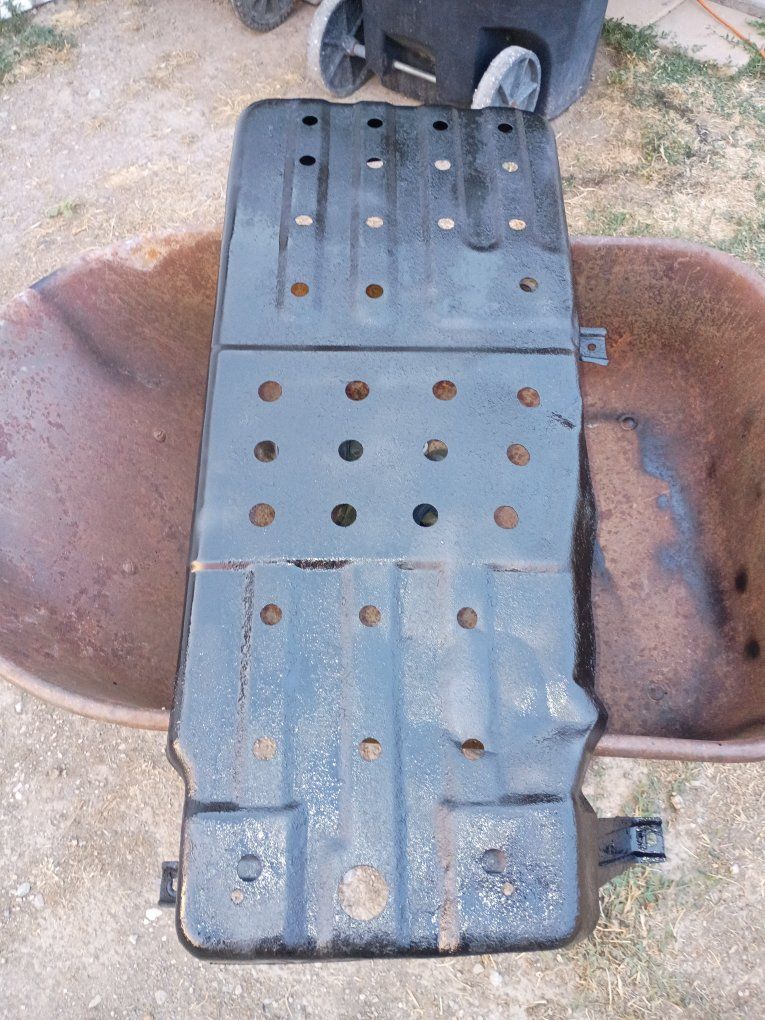OEM Toyota 4Runner Gas Tank Skid Plate / Fuel Tank Shield 1996–2002