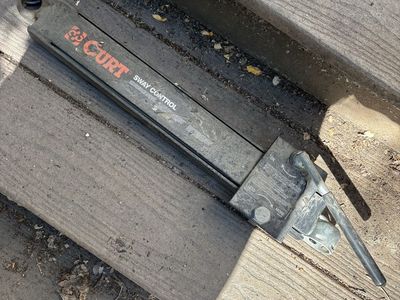 CURT Sway Control Bar for Travel Trailers - Reduced Trailer Sway