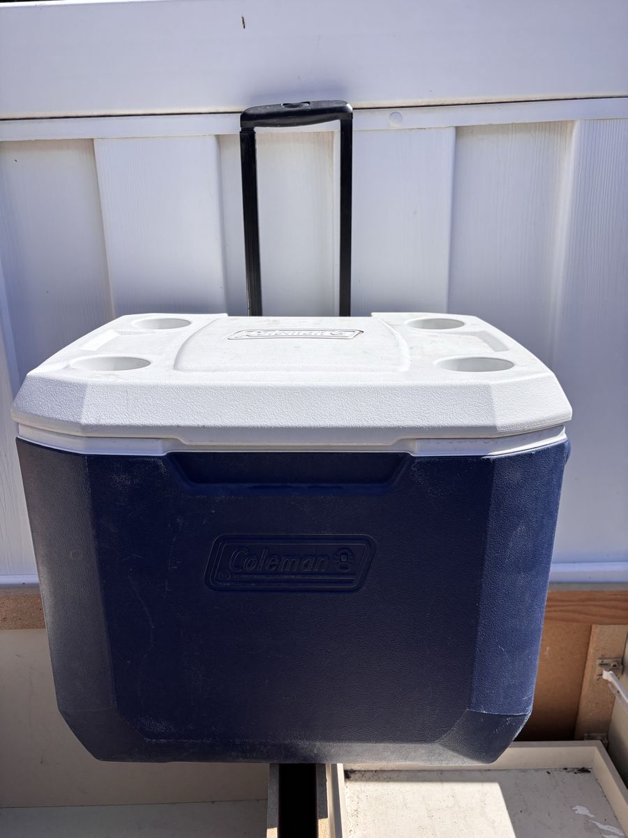 Coleman cooler 60 quart