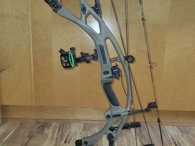 Hoyt RX7 Compound Bow