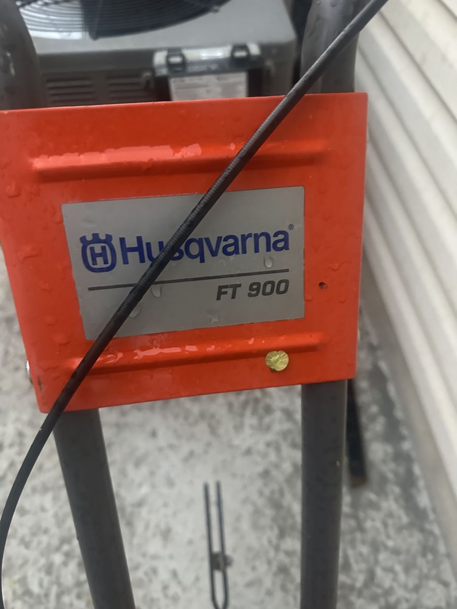 Husqvarna FT900 Front Tine Tiller 26"