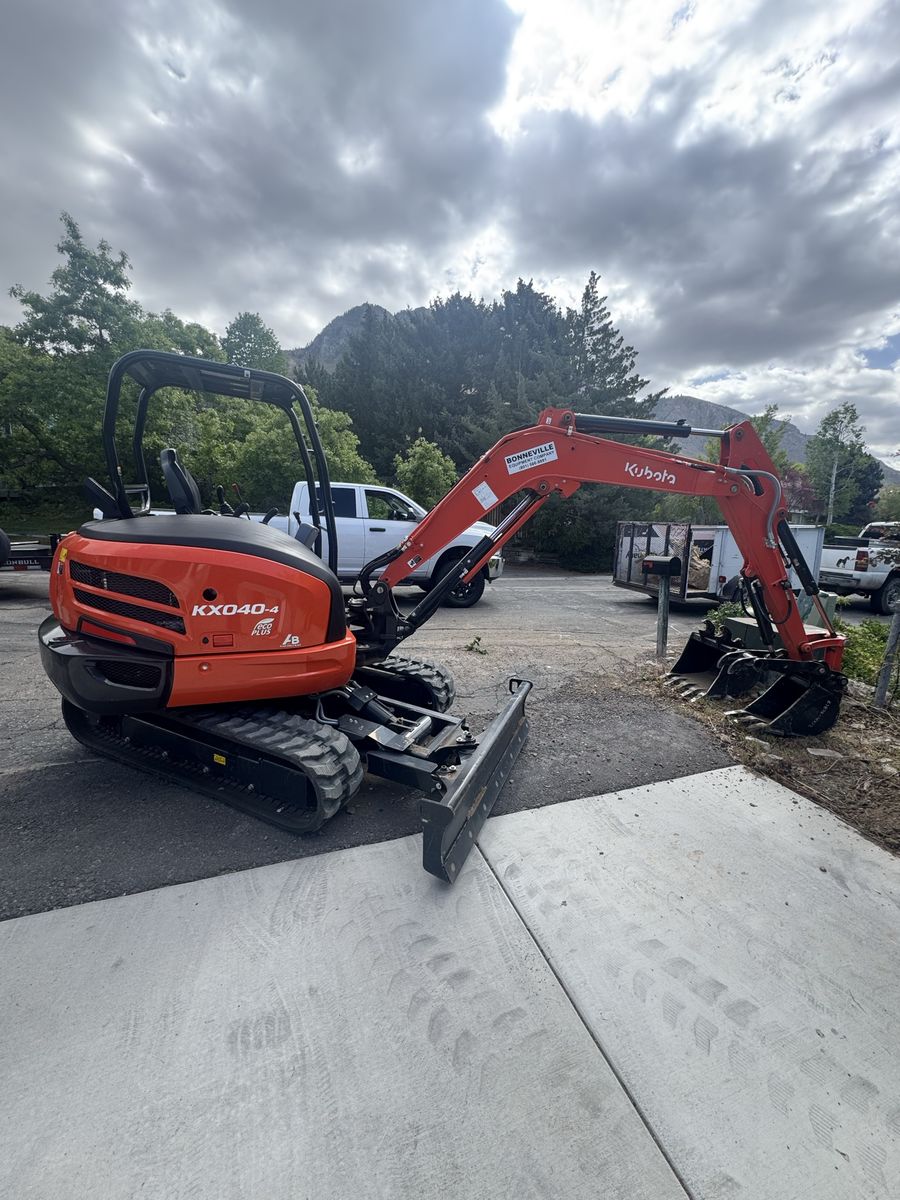 Mini Excavator for Rent KX-40