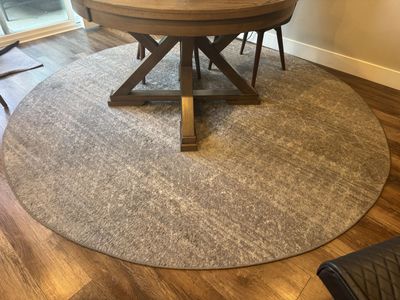 8 foot Round grey area rug