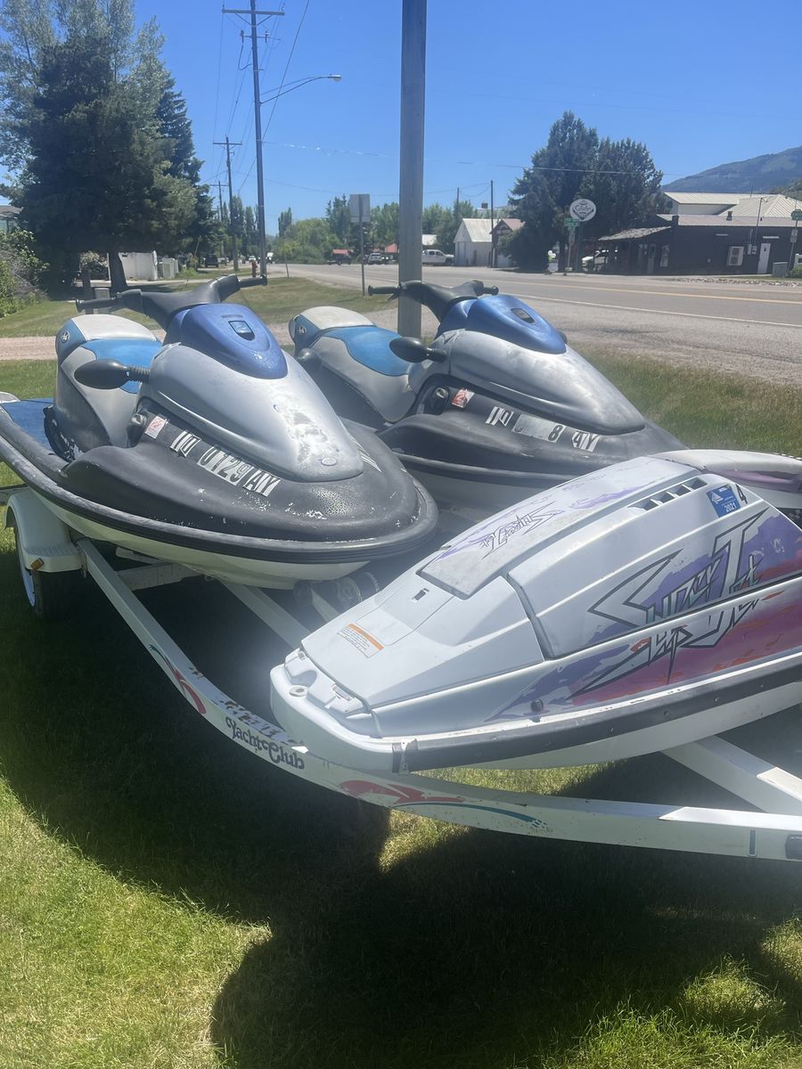2003 Polaris waverunners