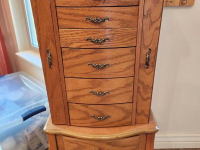 Standing Jewelry Chest