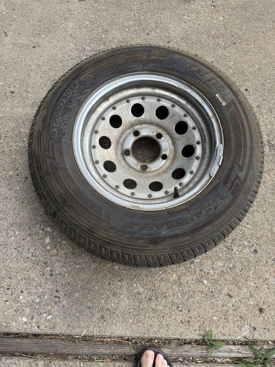 St 205/75R14 Trailer Tire on Rim - brand new tire never used. 5 lug
