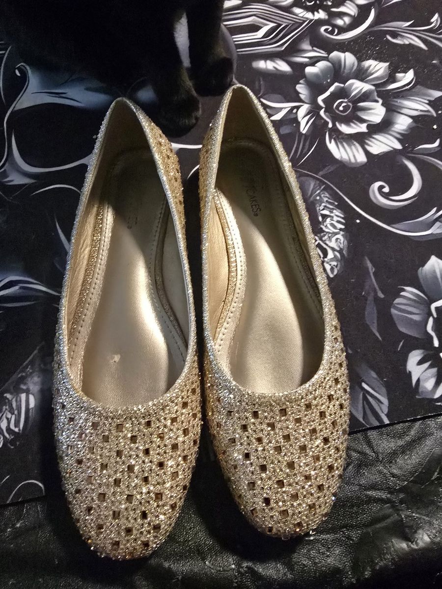 Gold glittery flats