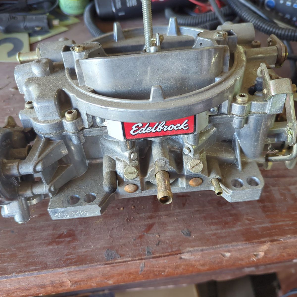 Edelbrock carb