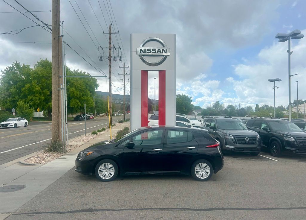 2024 Nissan Leaf S