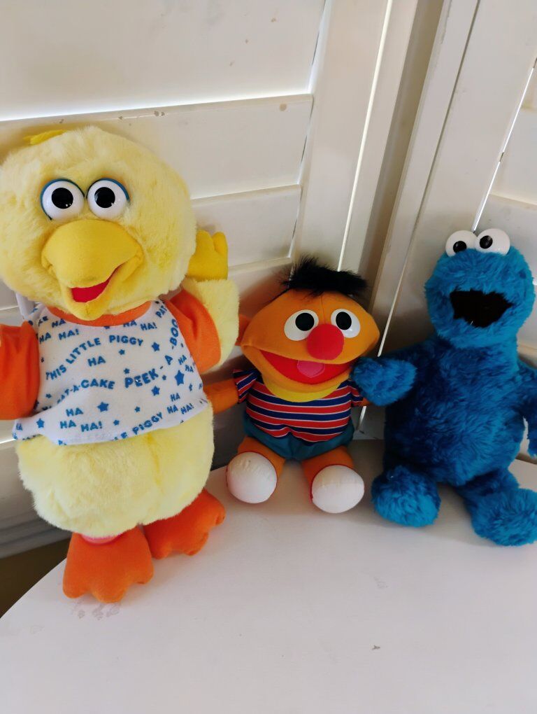 Sesame Street plush toys stuff animal dolls
