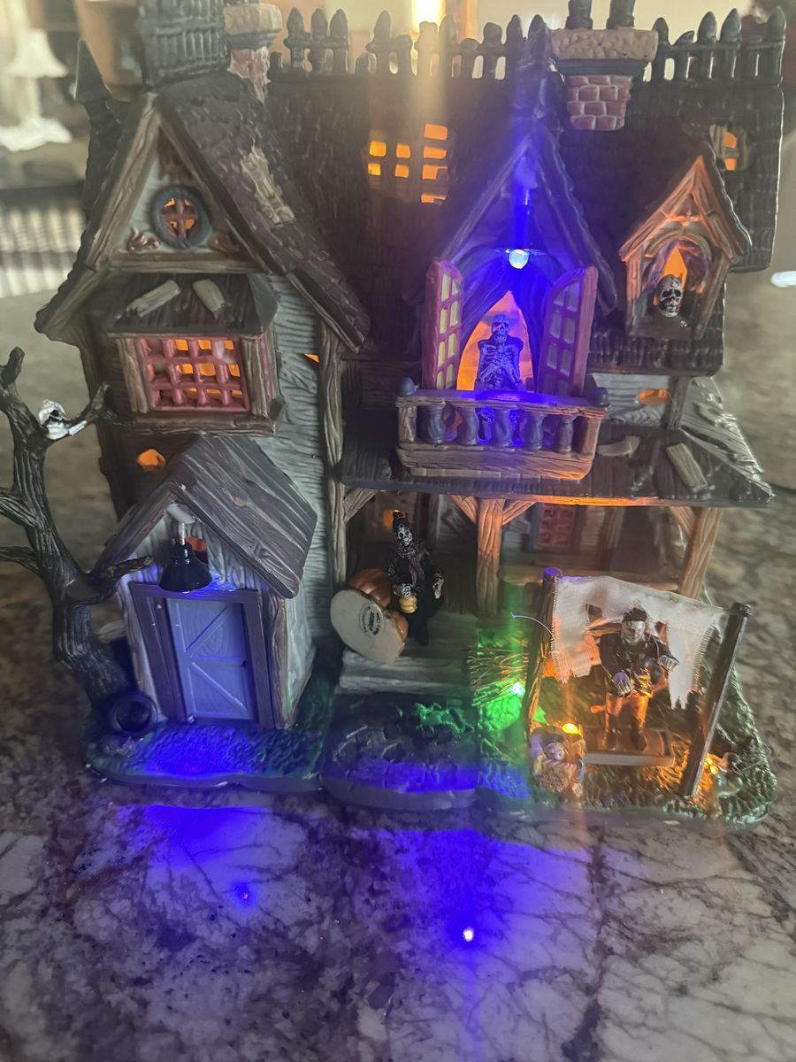 Adorable Lemax Spooky Town Collection Halloween Village - Animated & Lighted Haunted House