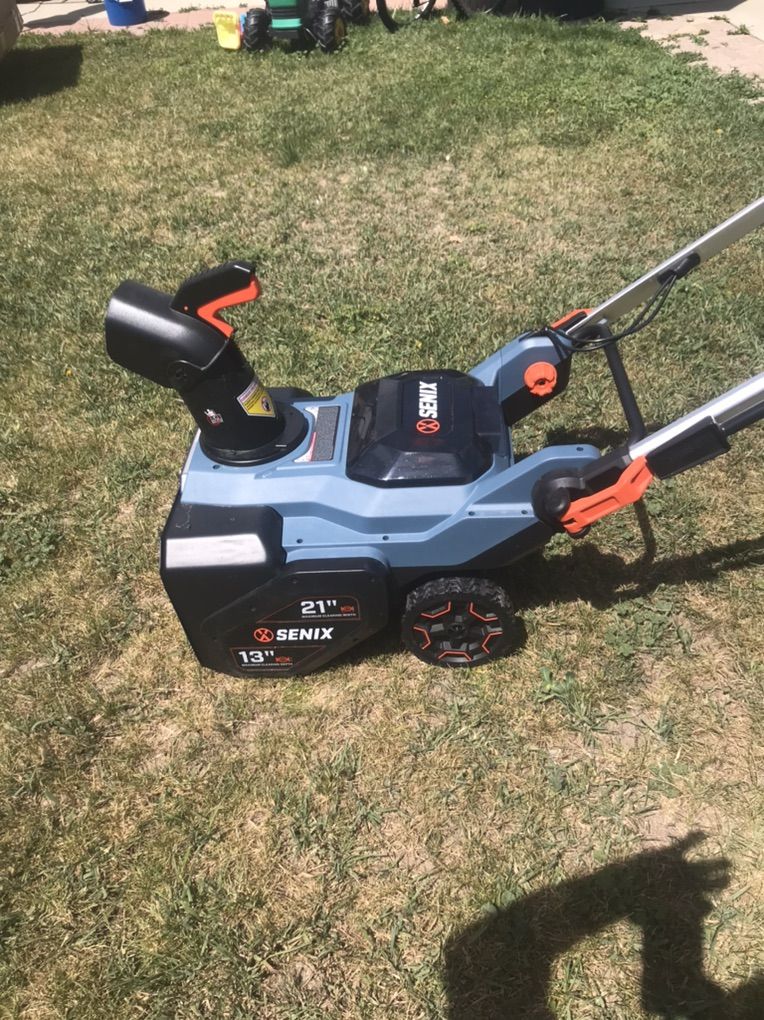 60 Volt Snowblower