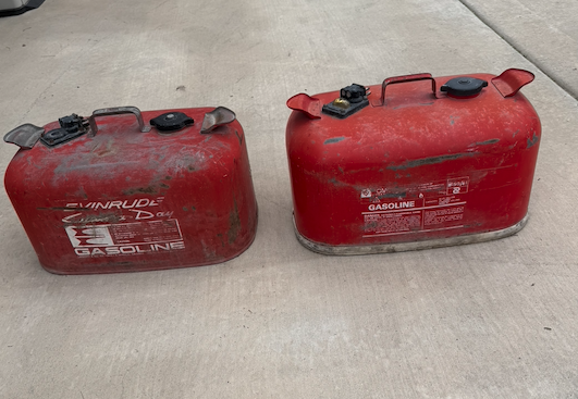 2 Evinrude 5-Gallon Boat Gas Tanks – Metal