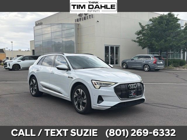2021 Audi e-tron SUV quattro Premium