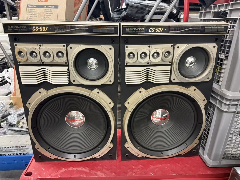 Vintage PIONEER CS-907 4-Way Speakers